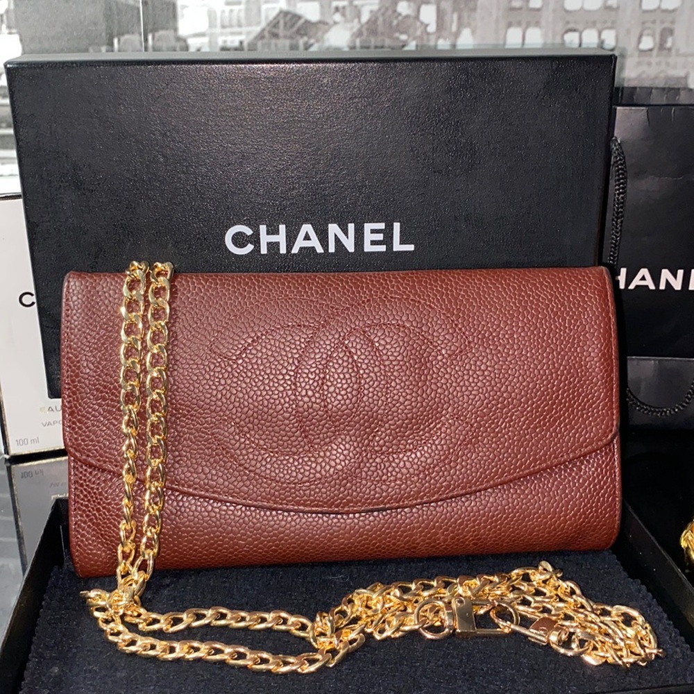 Authentic CHANEL COCO Mark Caviar Skin Purse